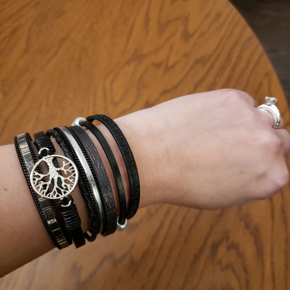 Wrap bracelet - Picture 3 of 3